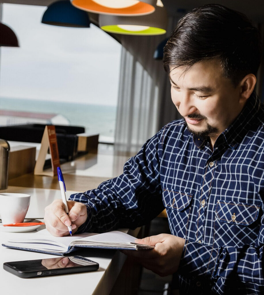 Professional Finance Writer